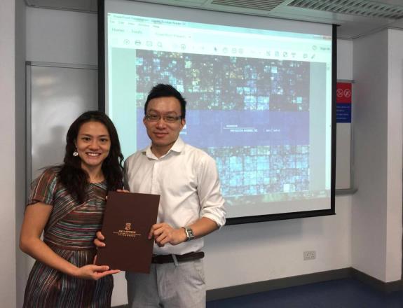 Horris receiving a guest speaker certificate at HKU SPACE